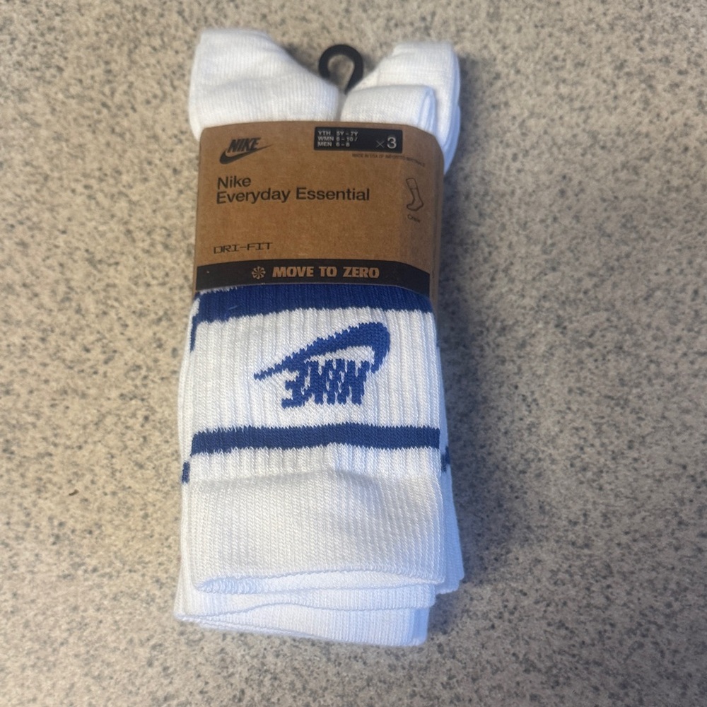 Nike Everyday Essential White and Blue Athletic Socks